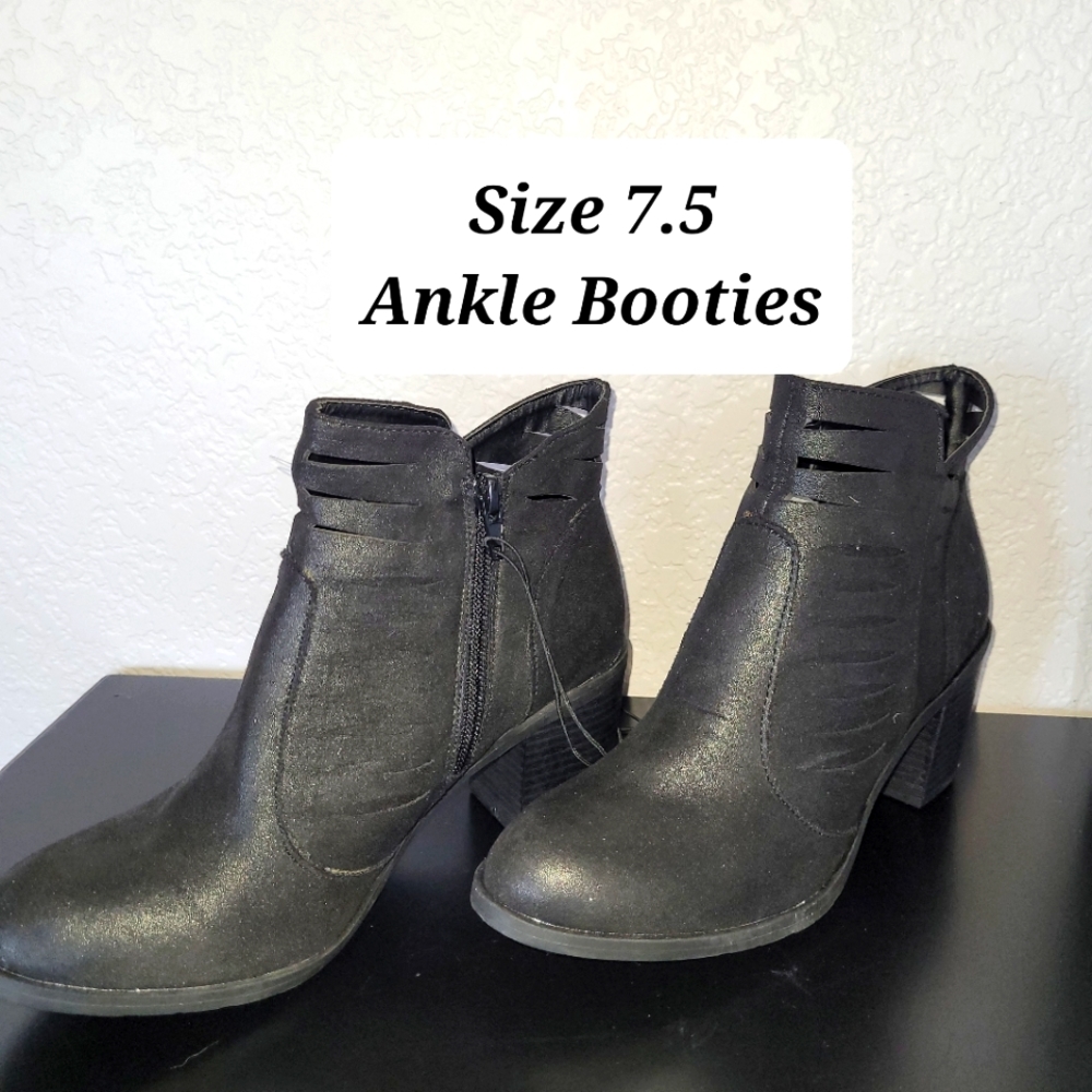 Black Foam Memory Comfort Ankle Booties 7.5 BNIB